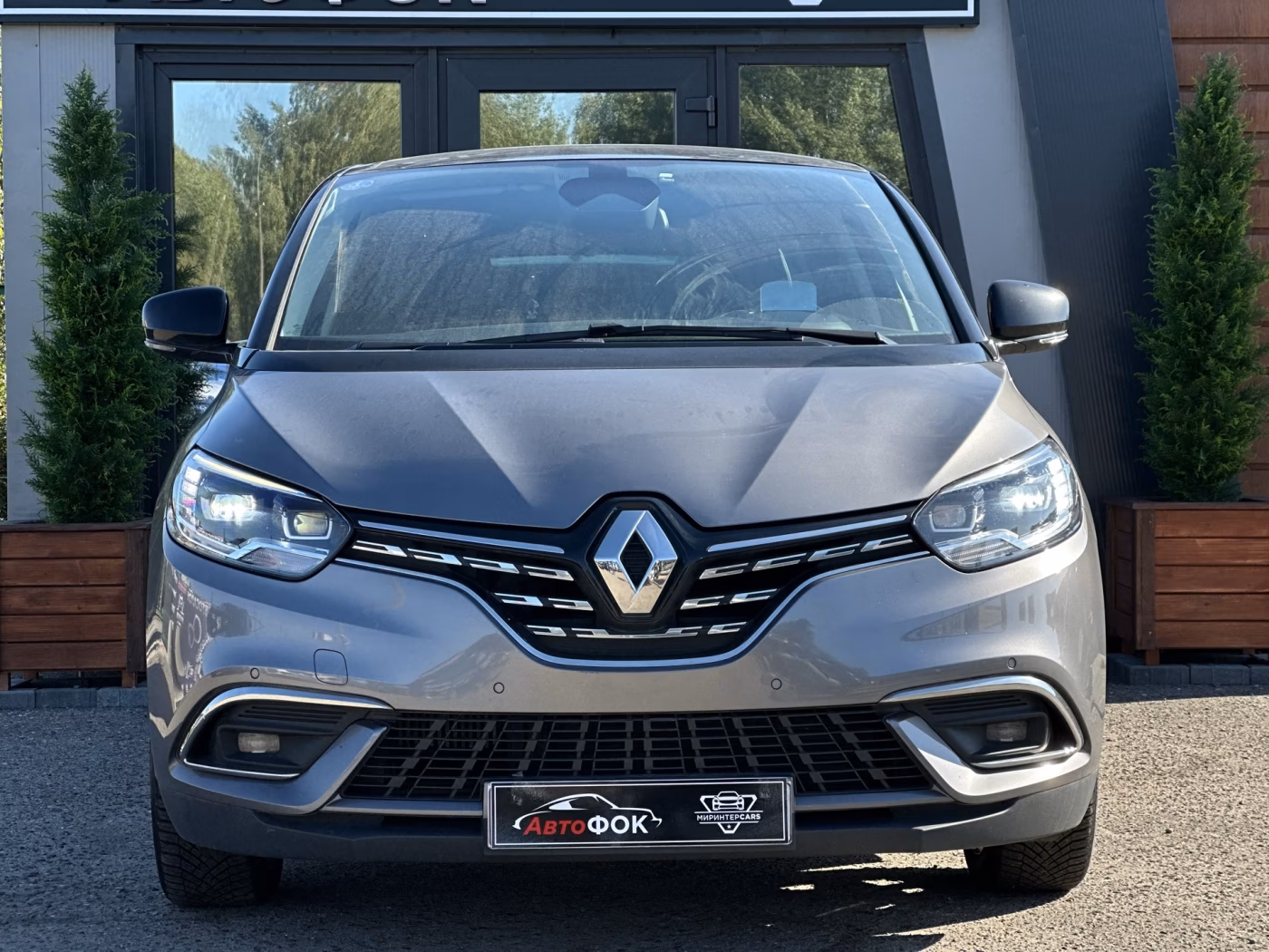 Renault Grand Scenic фото 8