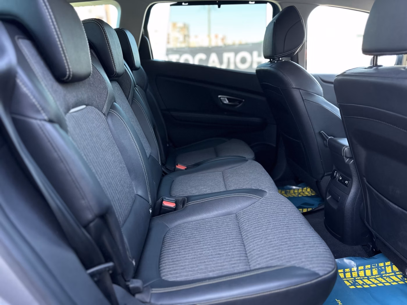 Renault Grand Scenic фото 12