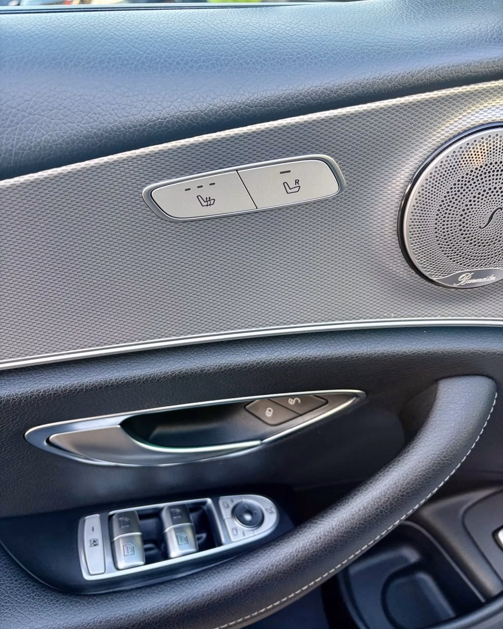 Mercedes-Benz E-Класс фото 18