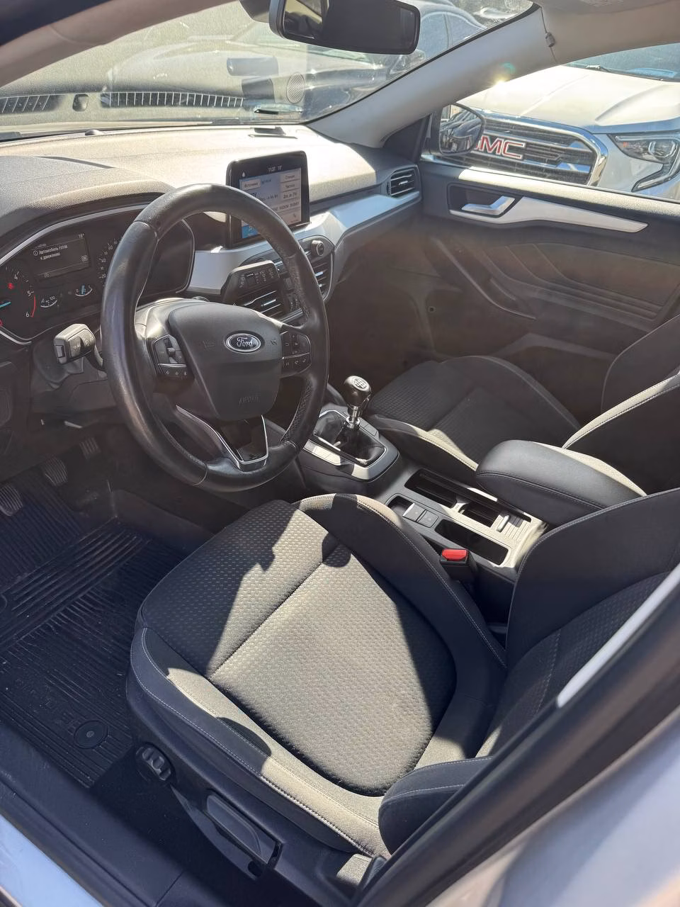Ford Focus фото 10