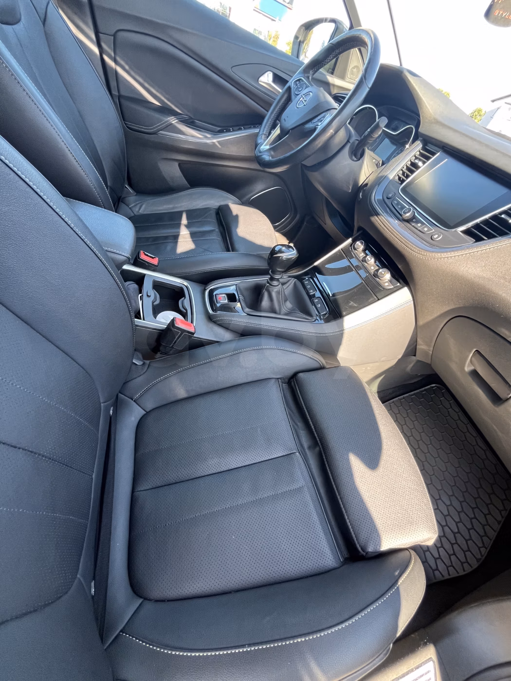 Opel Grandland X фото 16