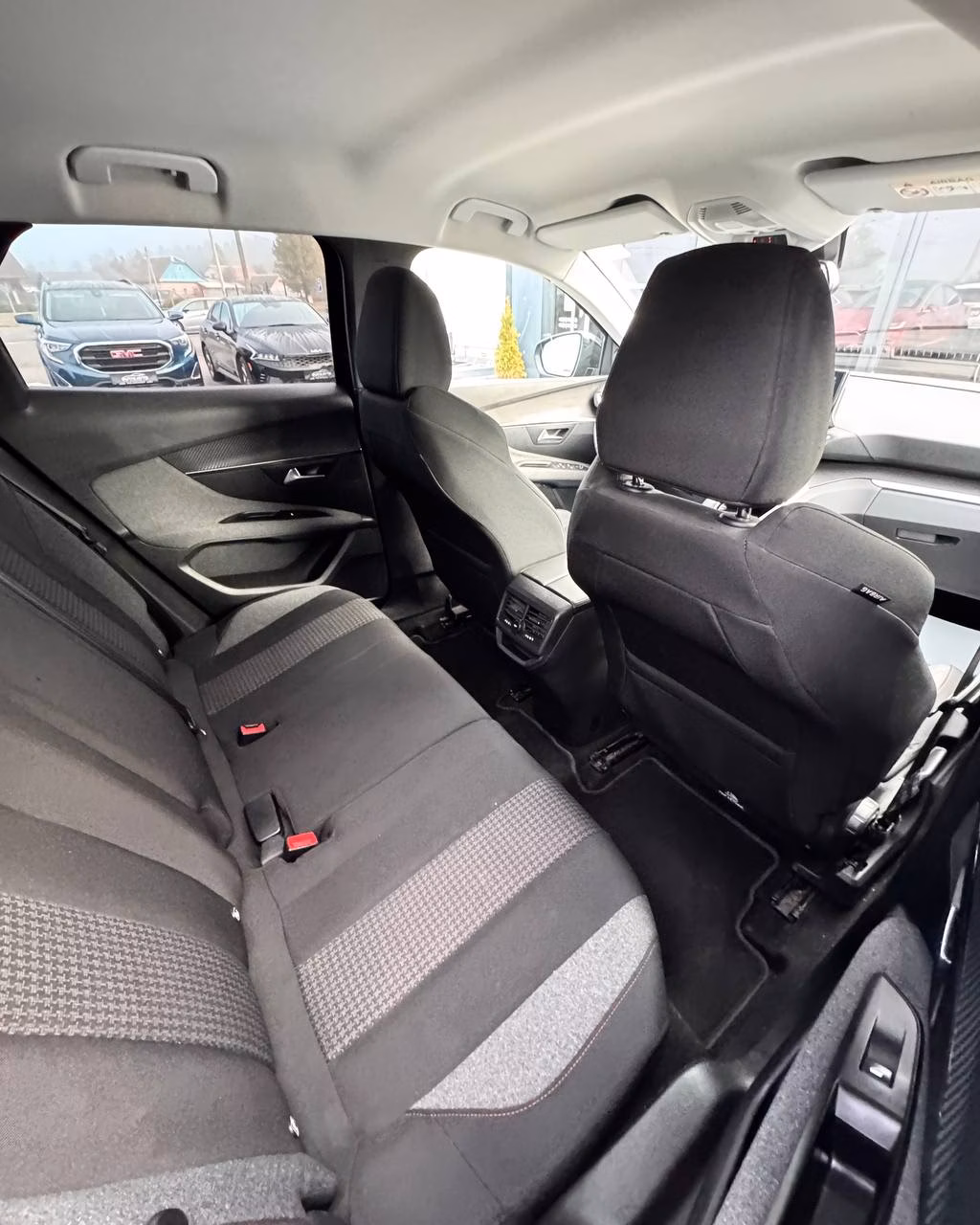 Peugeot 3008 фото 12