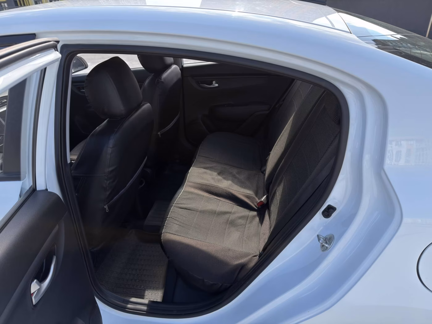 Kia Rio фото 7