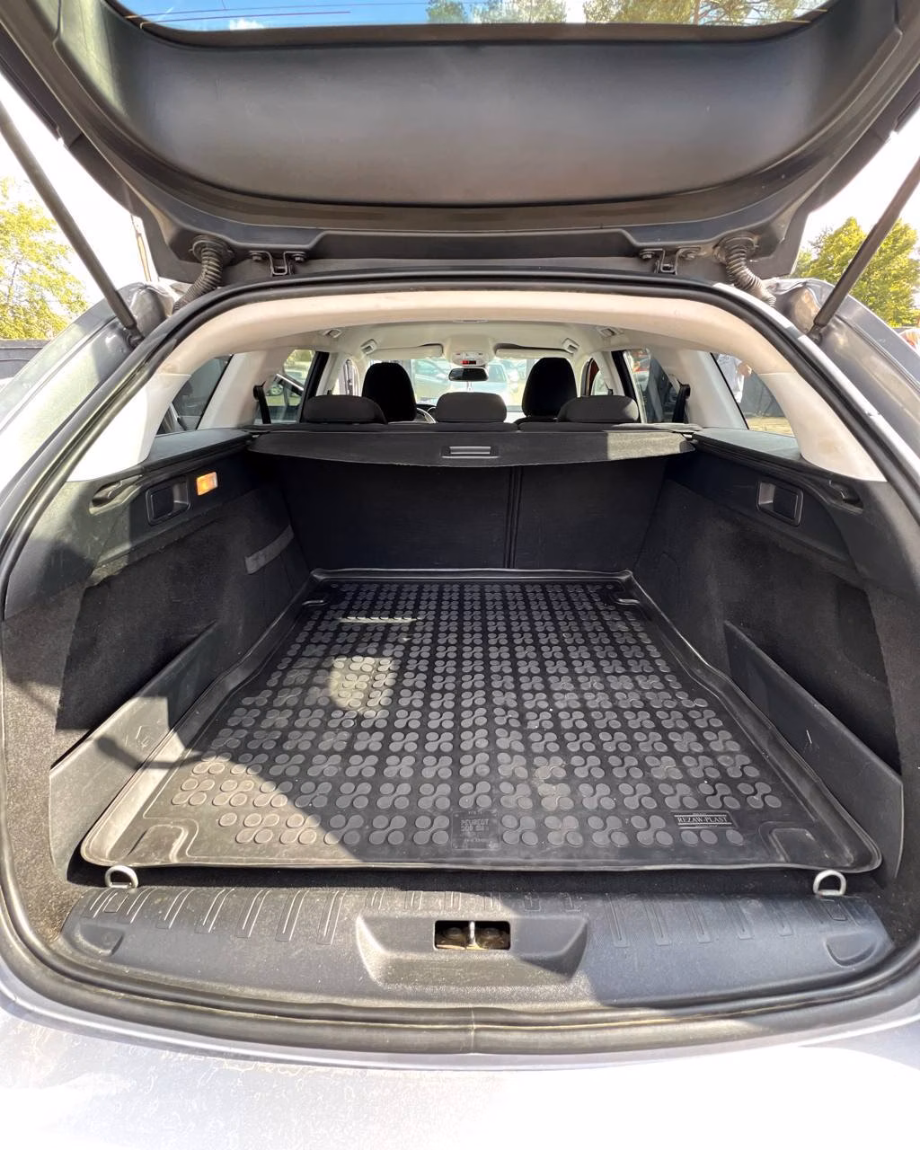 Peugeot 308 фото 10