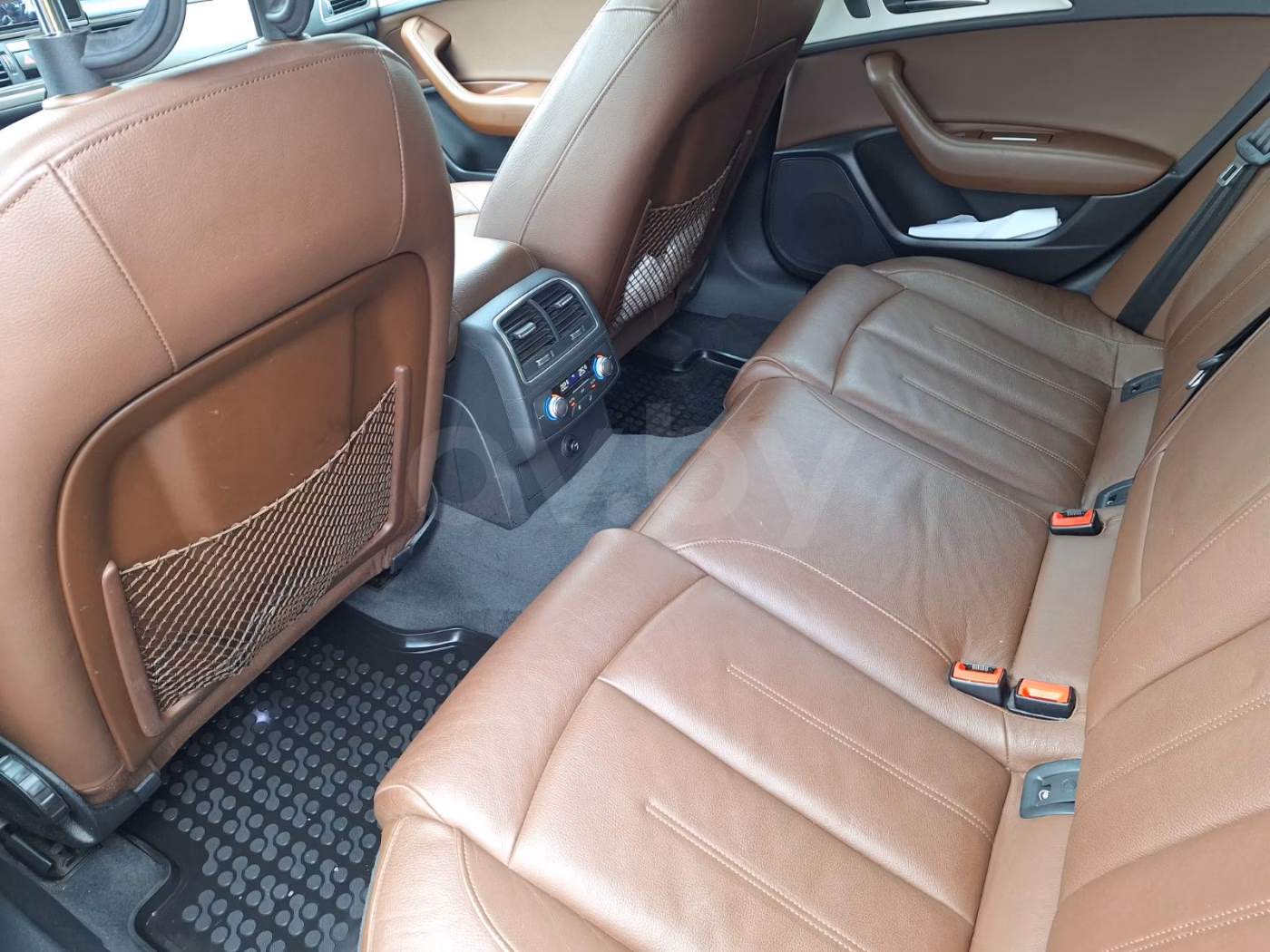 Audi A6 фото 6