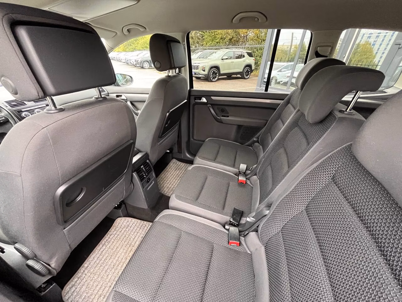 Volkswagen Touran фото 17
