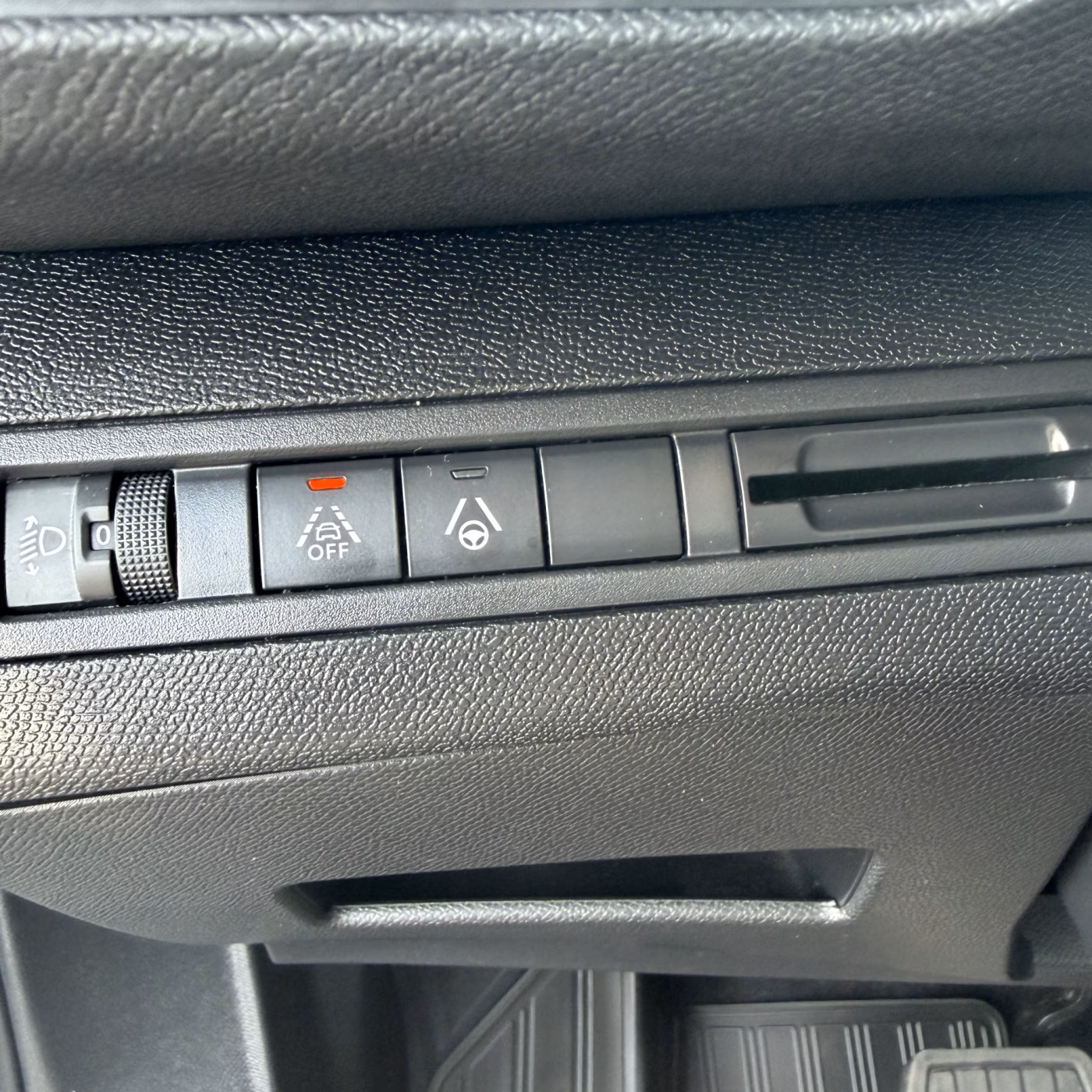 Peugeot 5008 фото 14