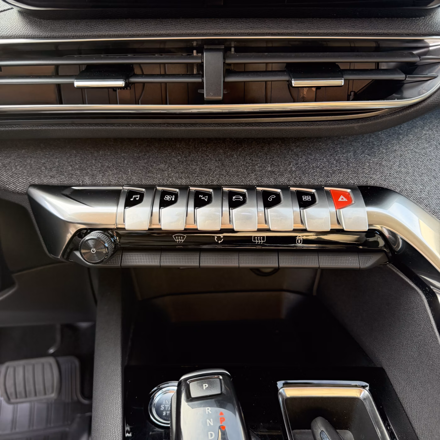 Peugeot 5008 фото 18