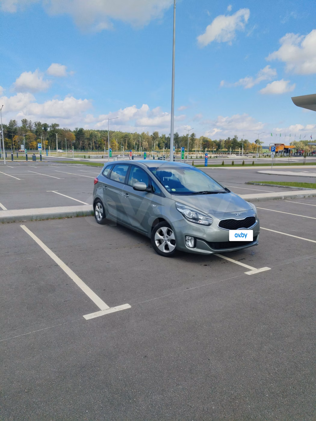 Kia Carens фото 2