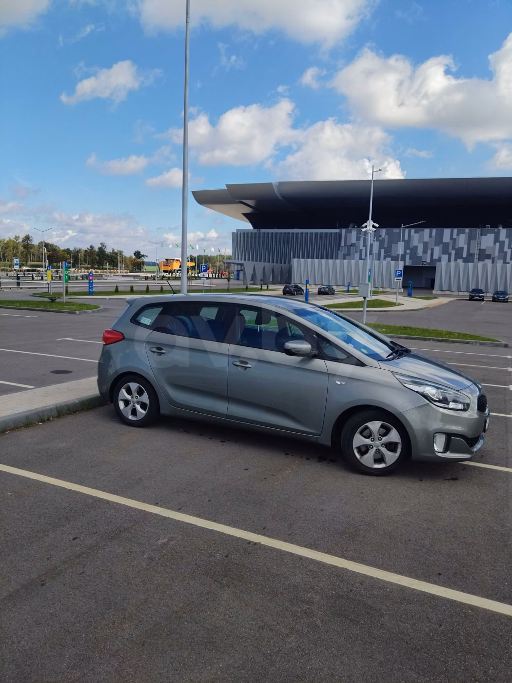 Kia Carens фото 3