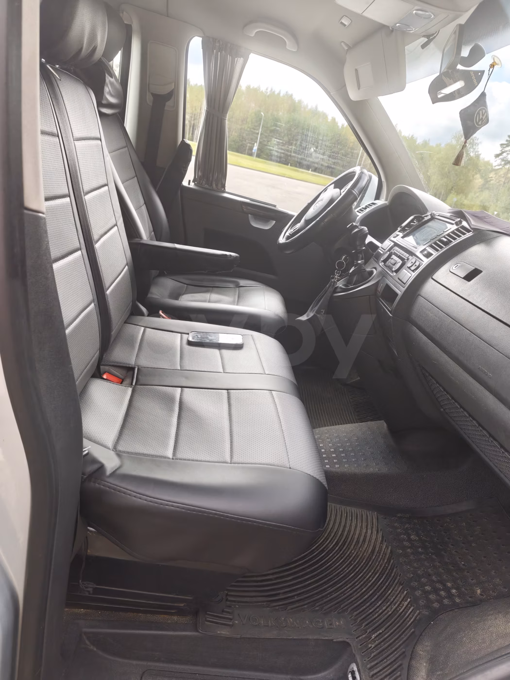 Volkswagen Caravelle фото 14
