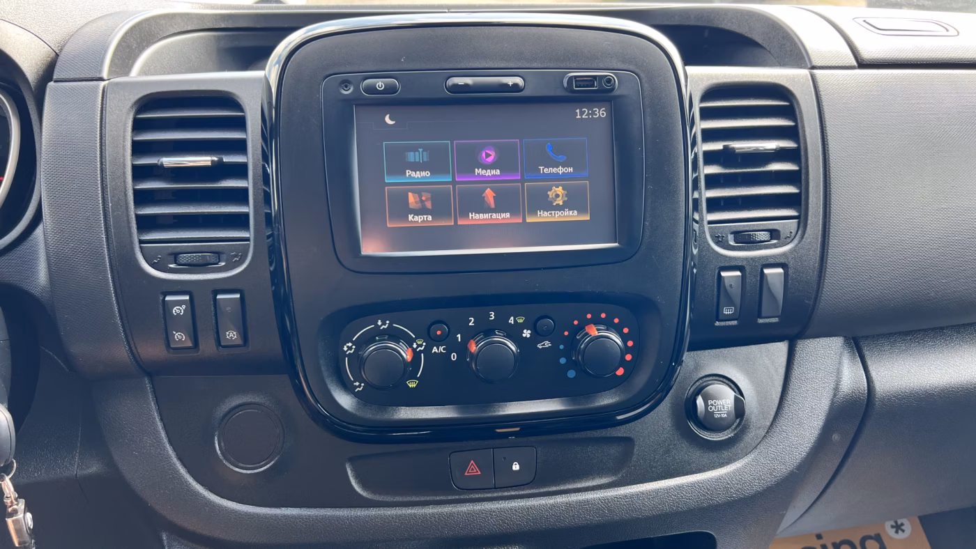 Opel Vivaro фото 19