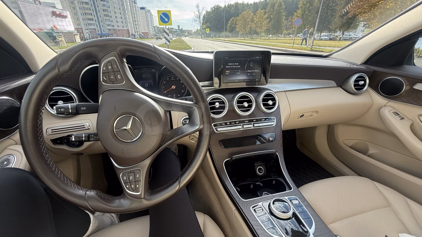 Mercedes-Benz C-Класс фото 7