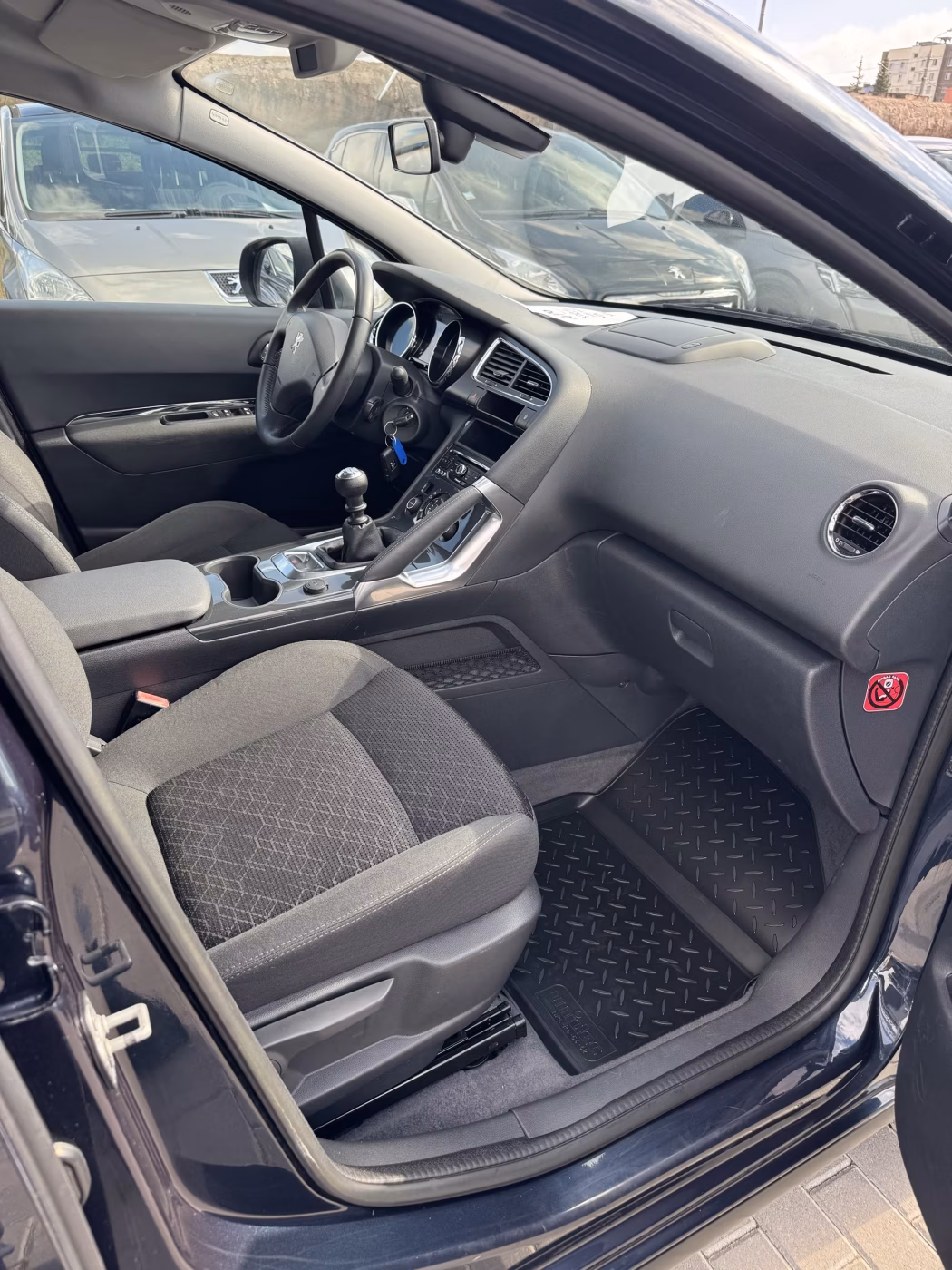 Peugeot 3008 фото 15