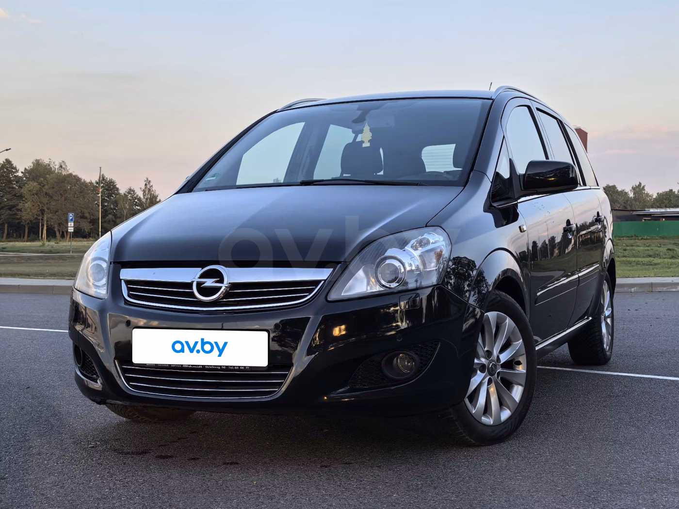 Opel Zafira фото 3