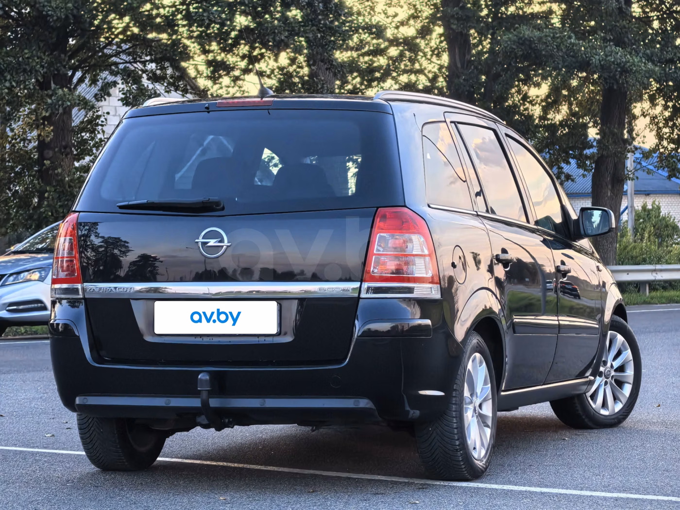 Opel Zafira фото 4