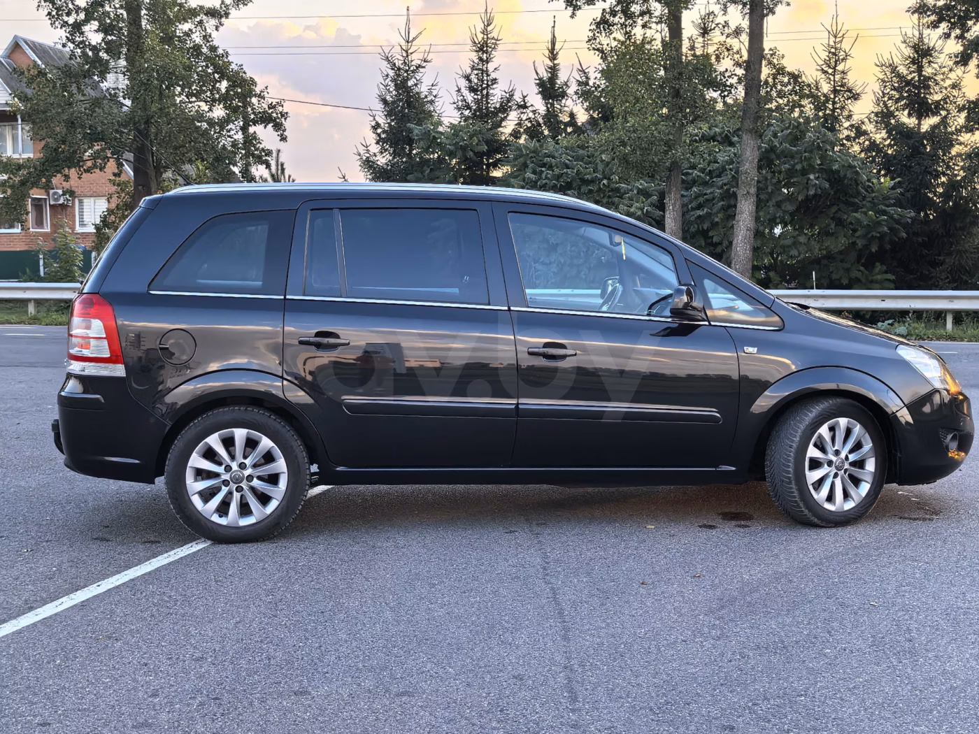 Opel Zafira фото 7