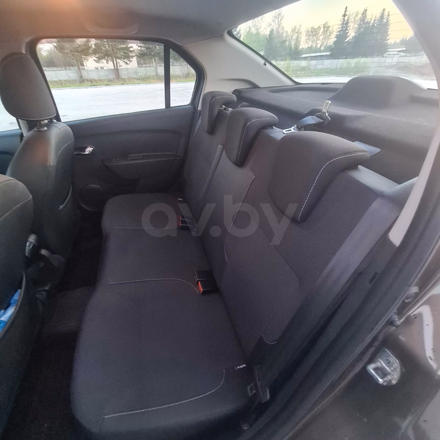 Renault Logan Stepway фото 10