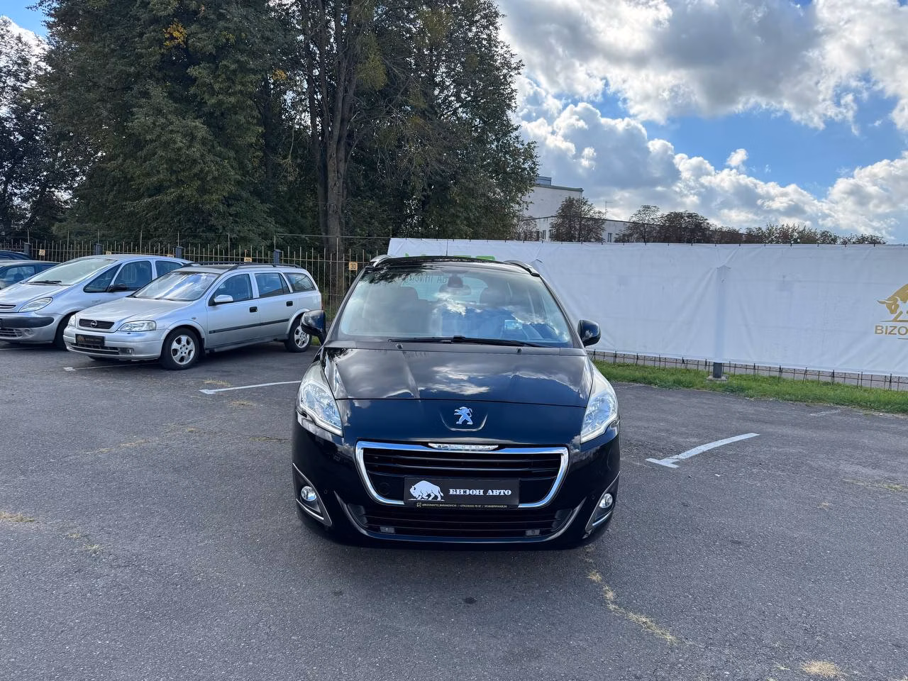 Peugeot 5008 фото 3