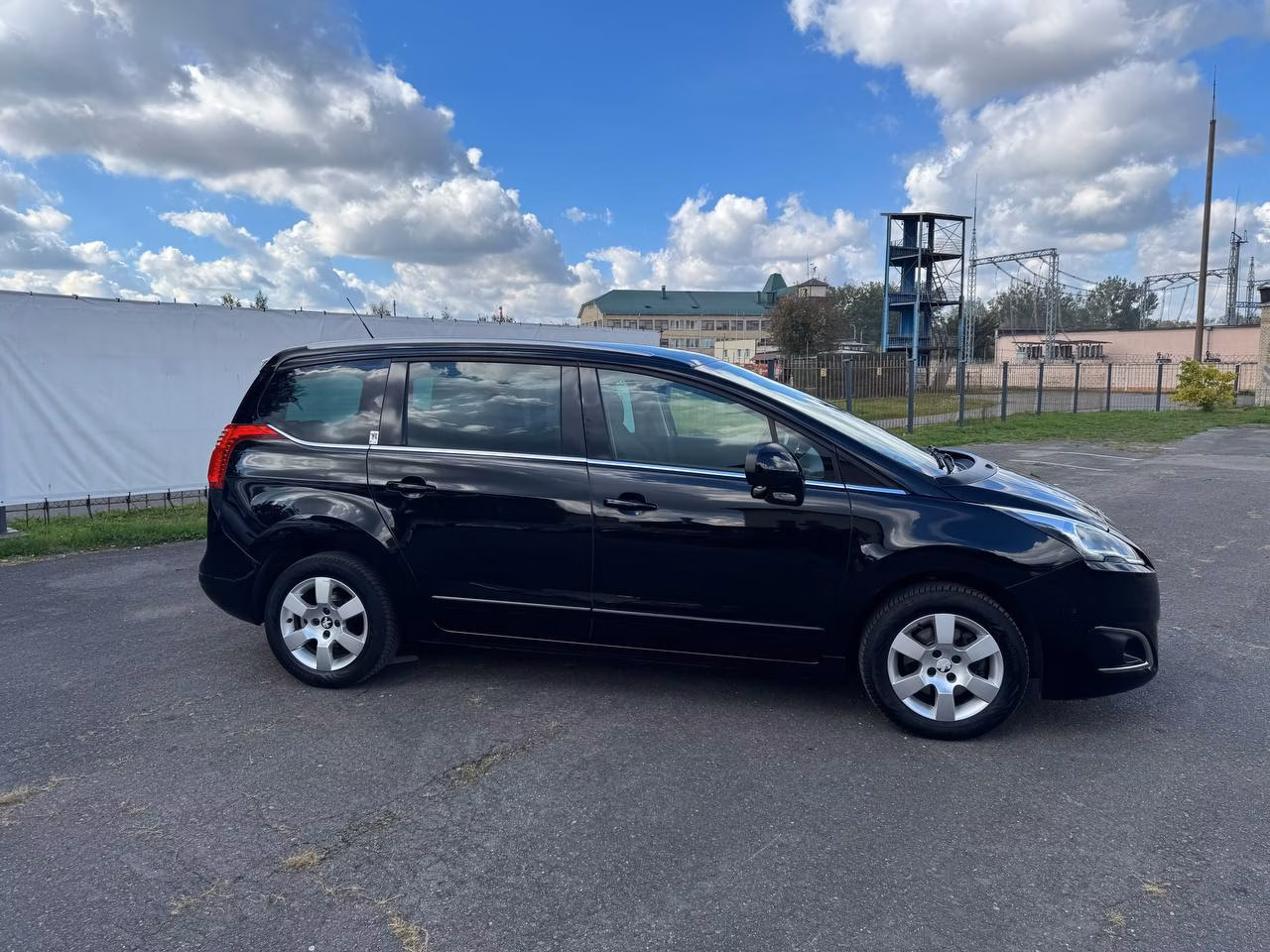 Peugeot 5008 фото 7
