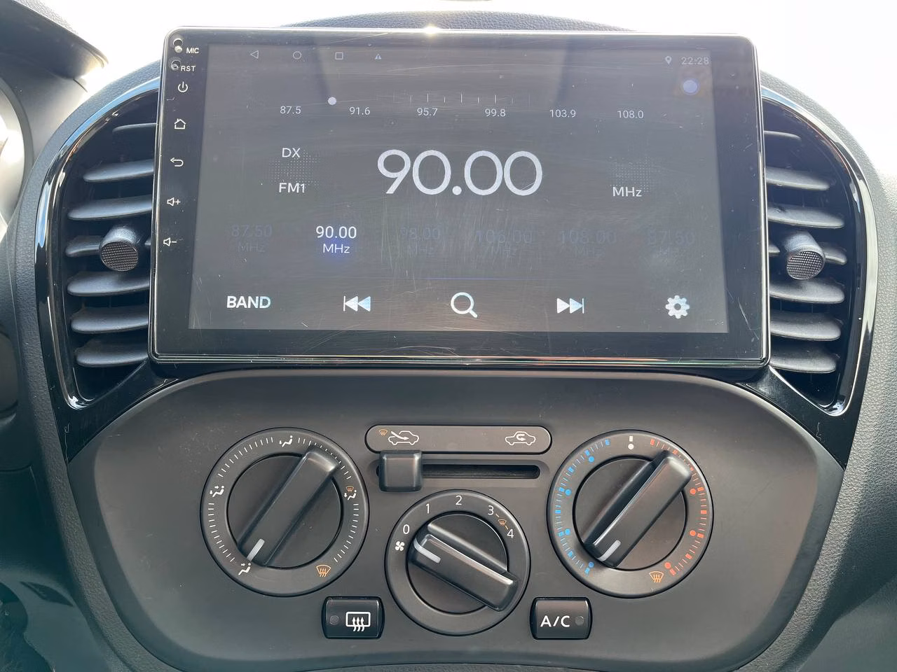 Nissan Juke фото 12