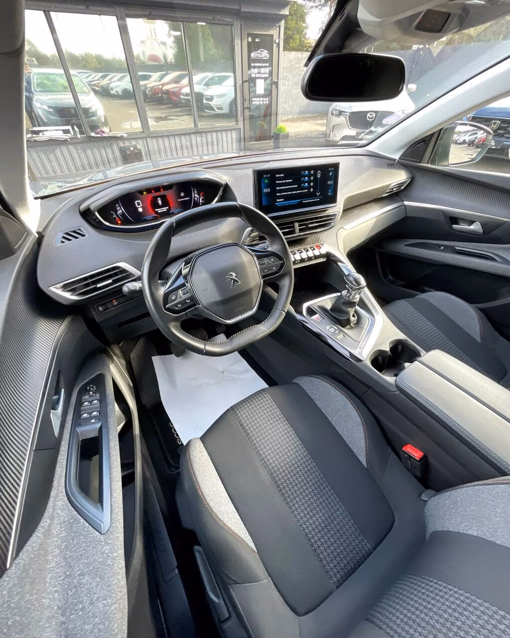 Peugeot 3008 фото 8