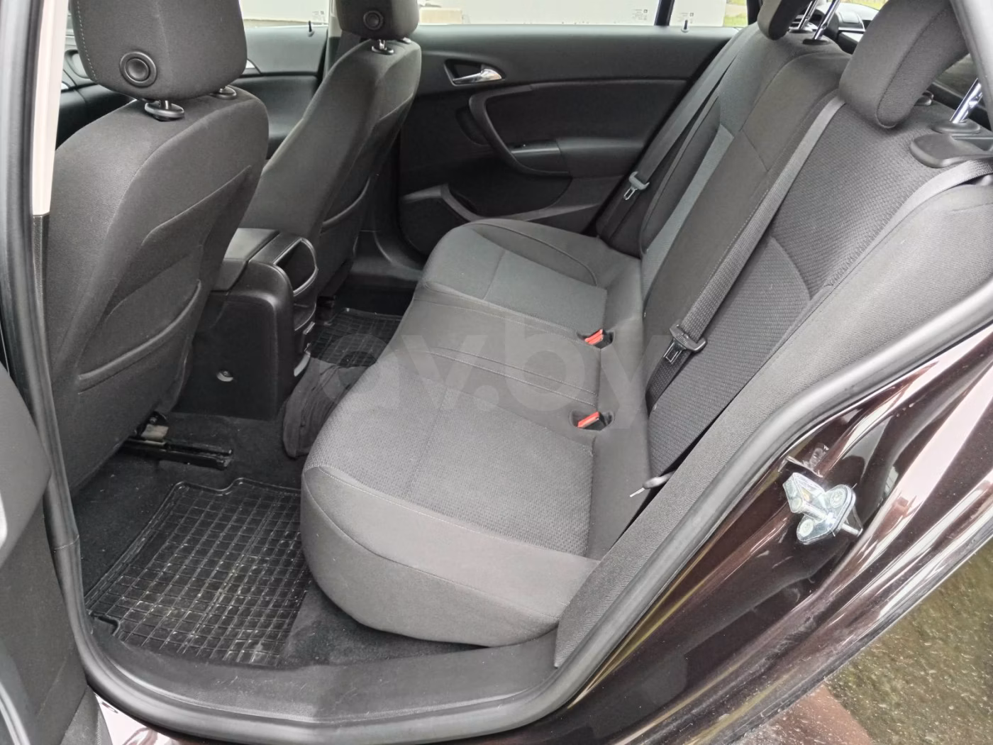 Opel Insignia фото 11