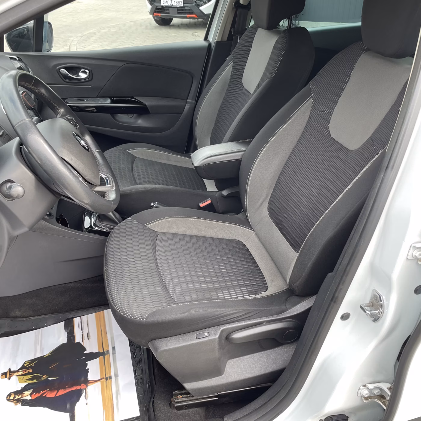 Renault Kaptur фото 11
