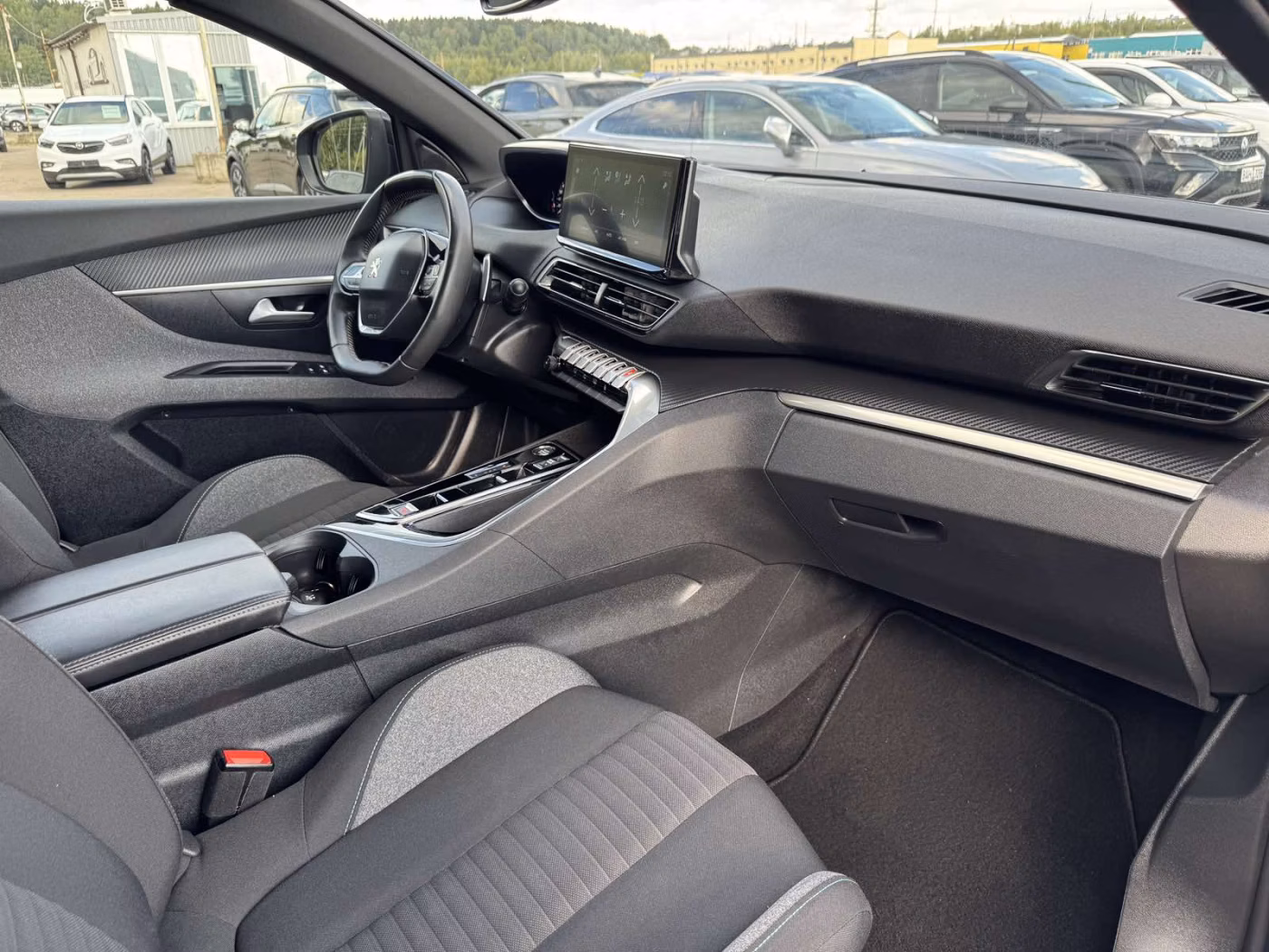 Peugeot 5008 фото 15