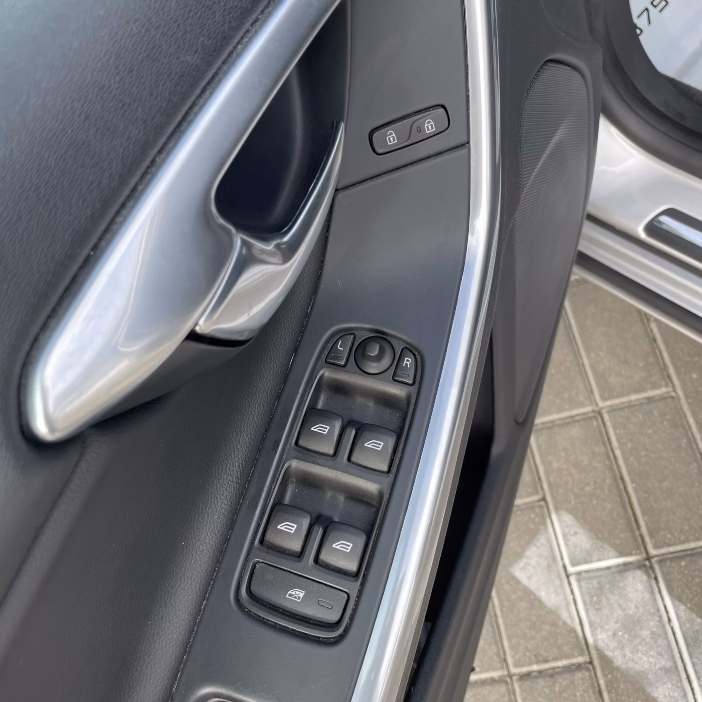 Volvo V60 фото 10