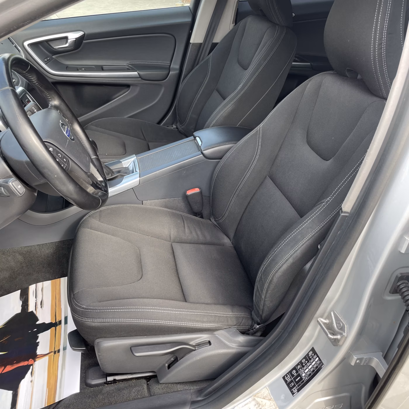 Volvo V60 фото 11