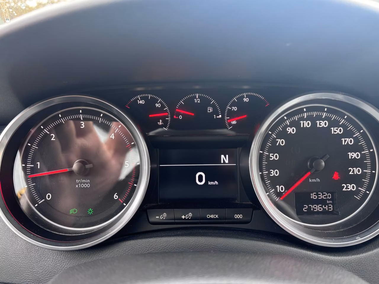 Peugeot 508 фото 11