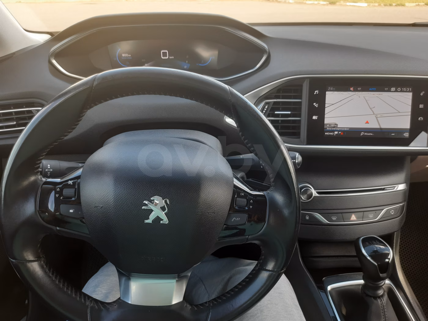 Peugeot 308 фото 2