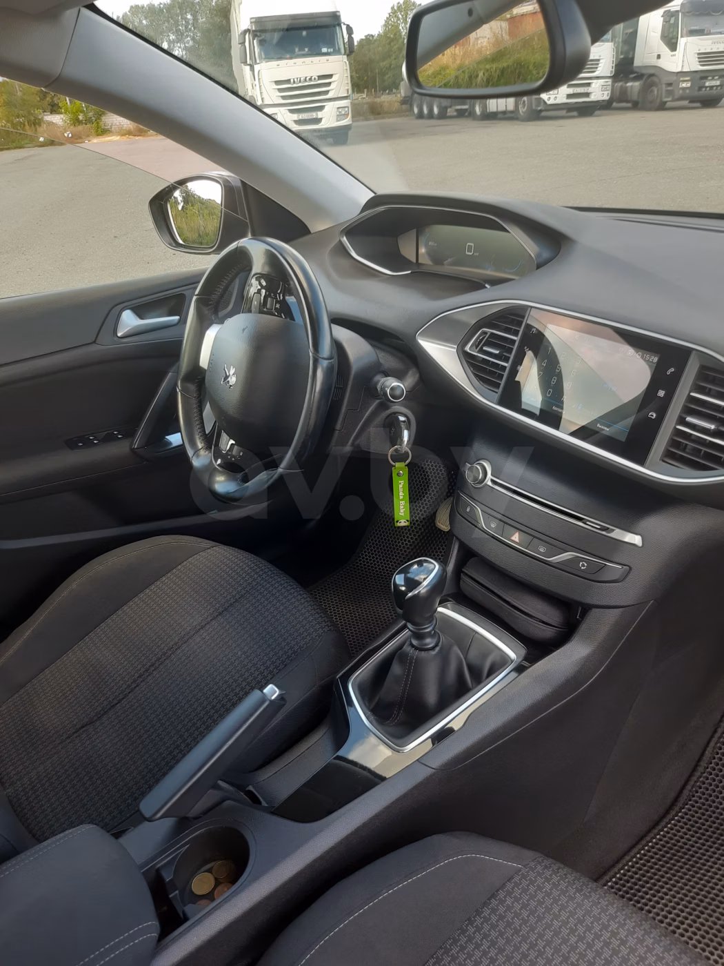 Peugeot 308 фото 4