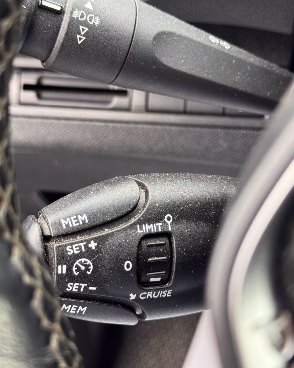 Peugeot 5008 фото 15