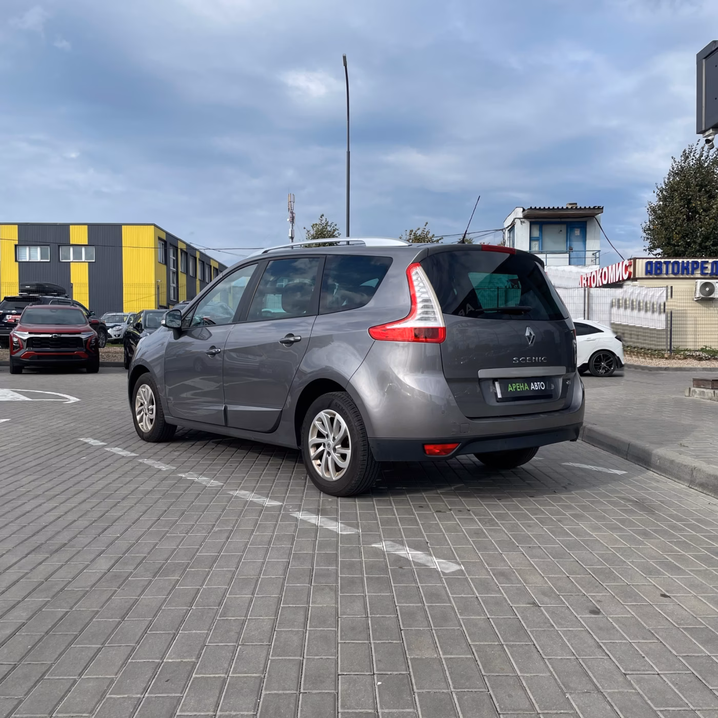 Renault Grand Scenic фото 6