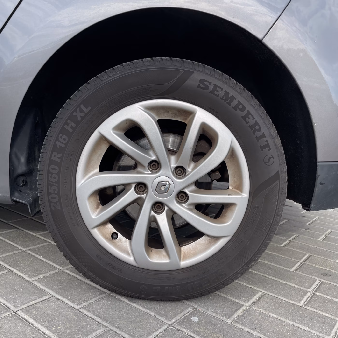 Renault Grand Scenic фото 7