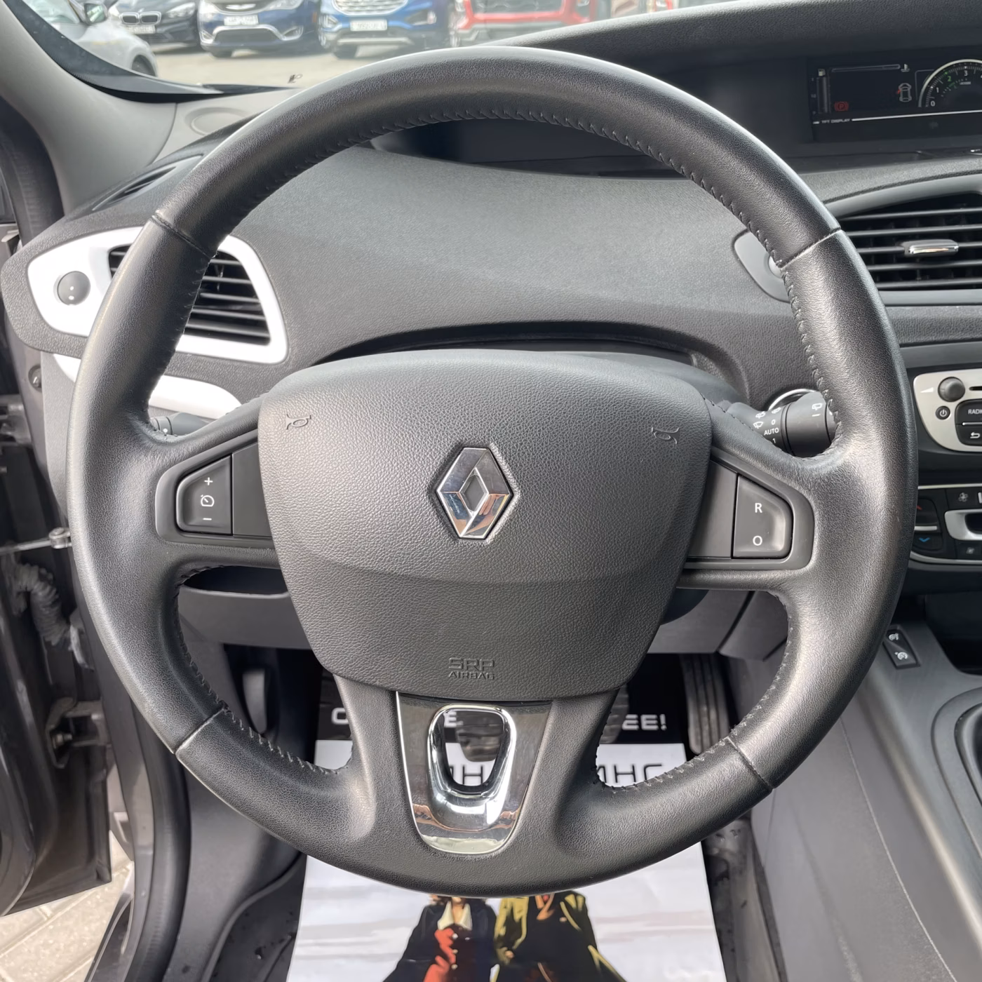 Renault Grand Scenic фото 14