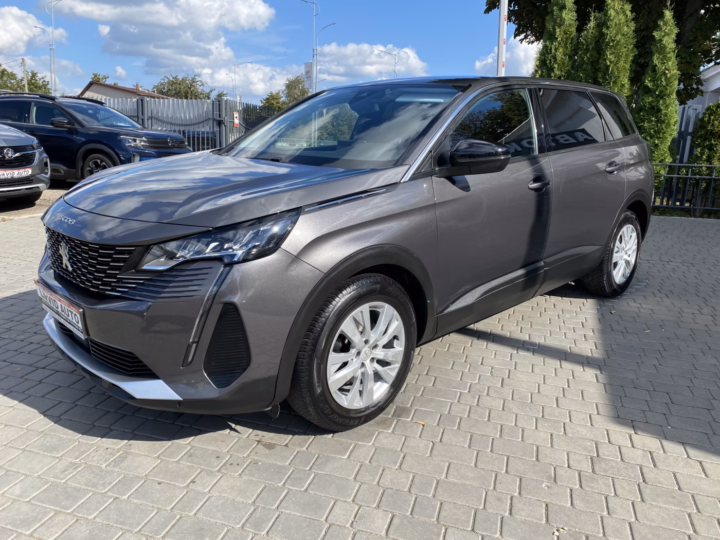 Peugeot 5008 фото 3