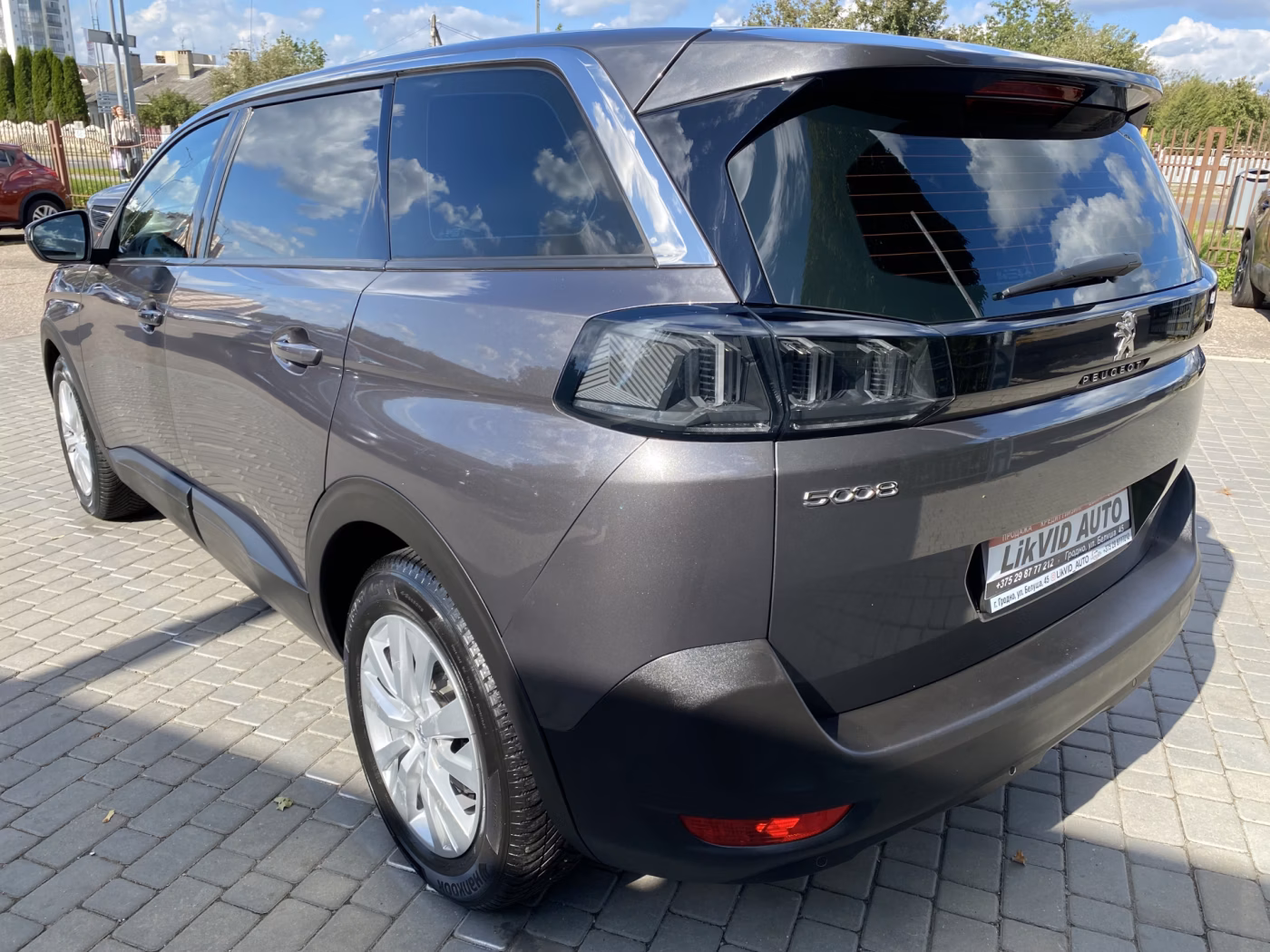 Peugeot 5008 фото 5