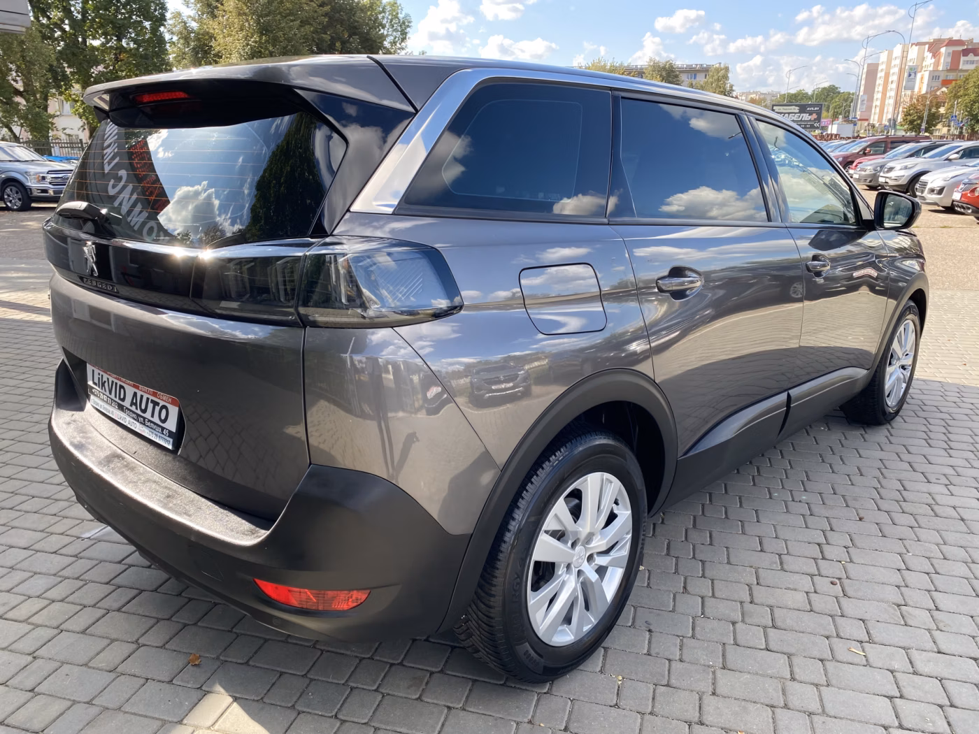 Peugeot 5008 фото 7