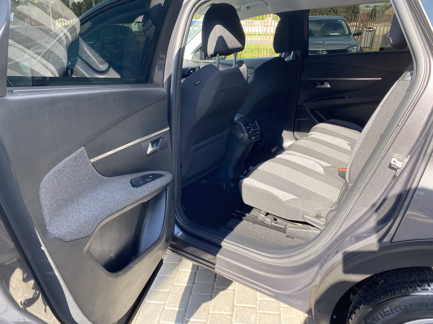 Peugeot 5008 фото 14