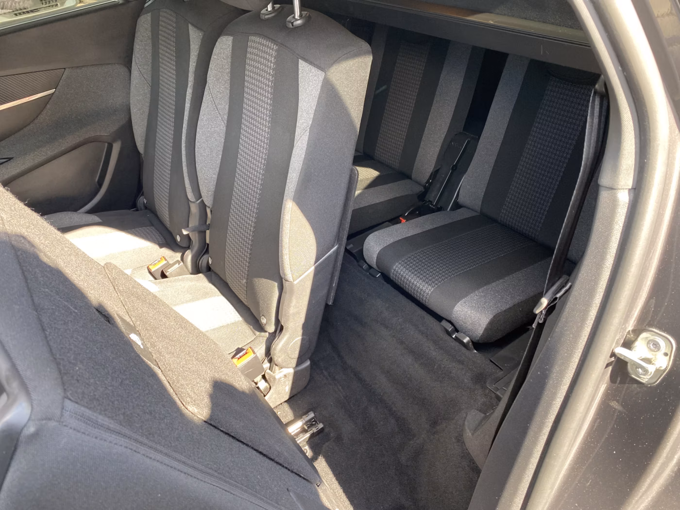 Peugeot 5008 фото 15