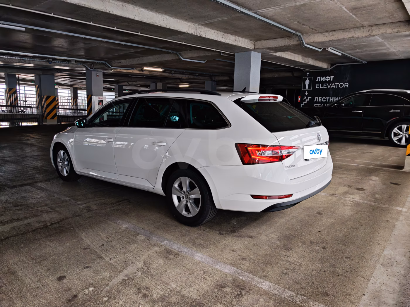 Skoda Superb фото 6