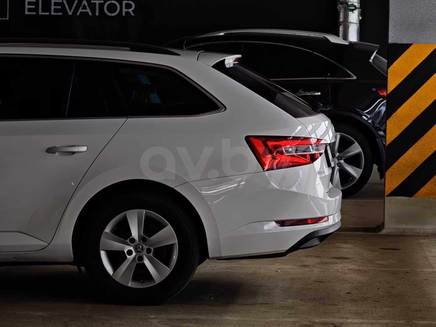Skoda Superb фото 7