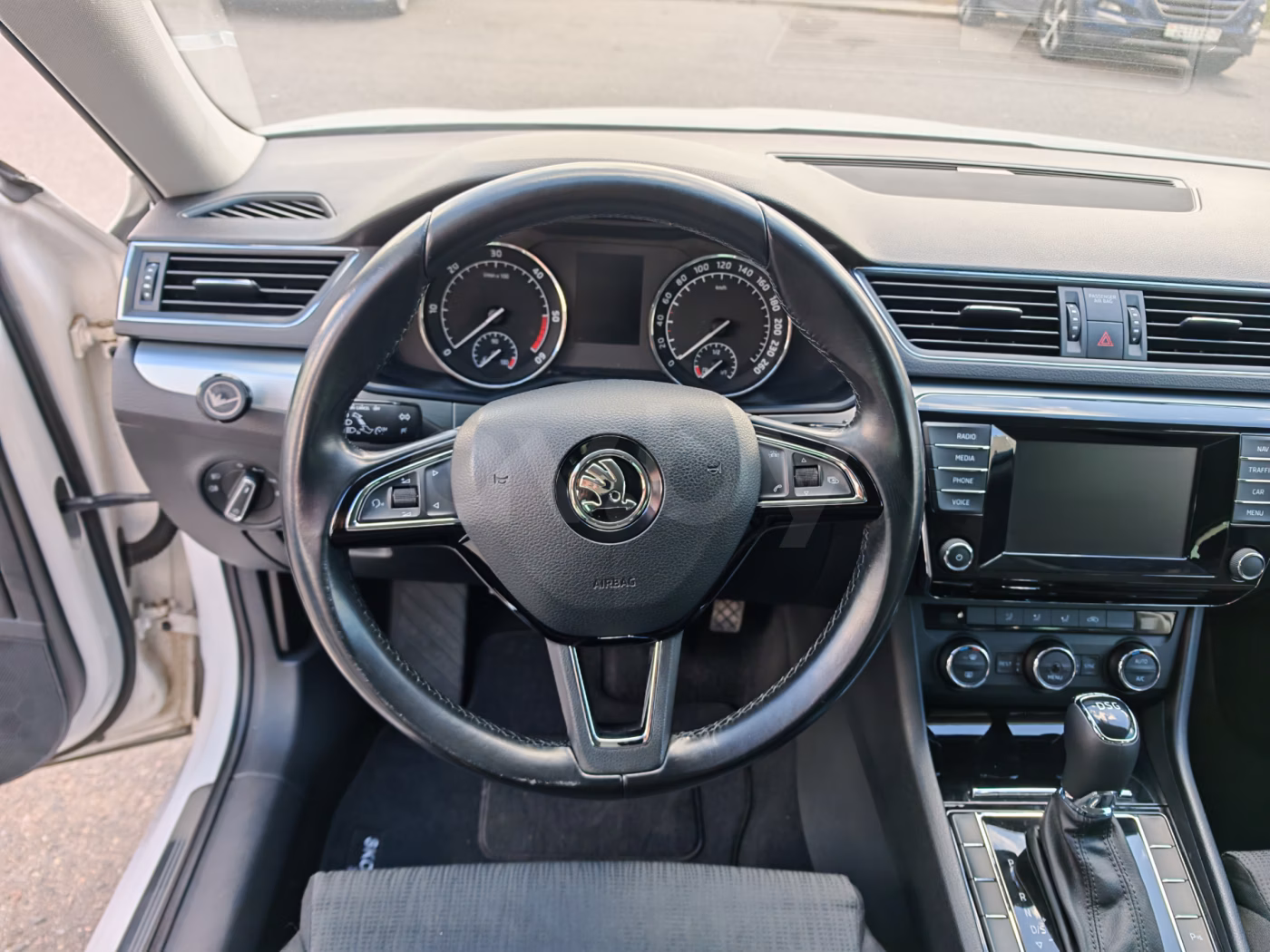 Skoda Superb фото 20