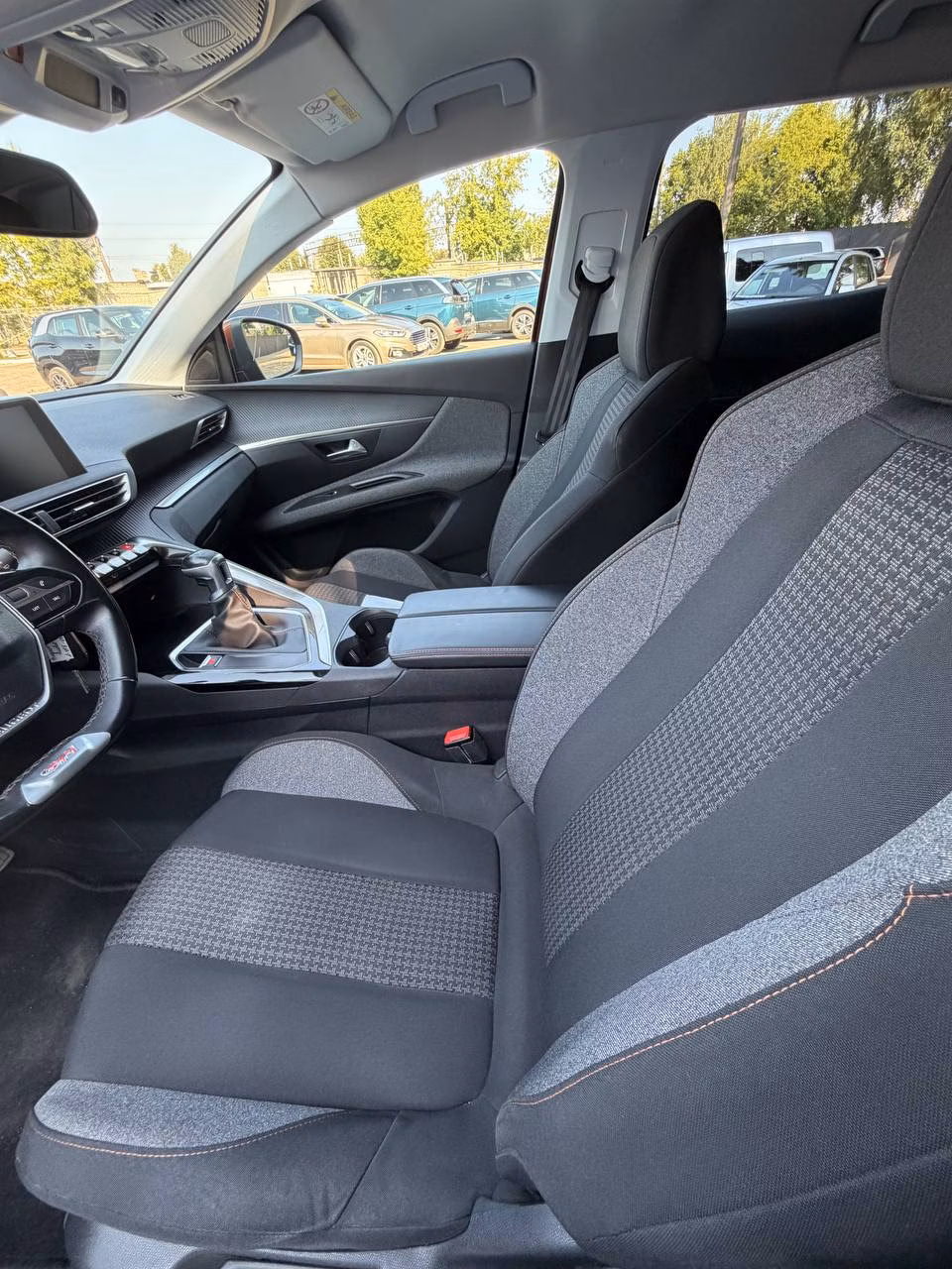 Peugeot 3008 фото 8