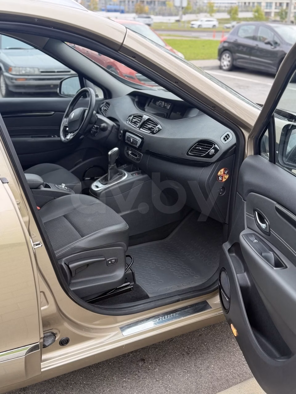 Renault Grand Scenic фото 7