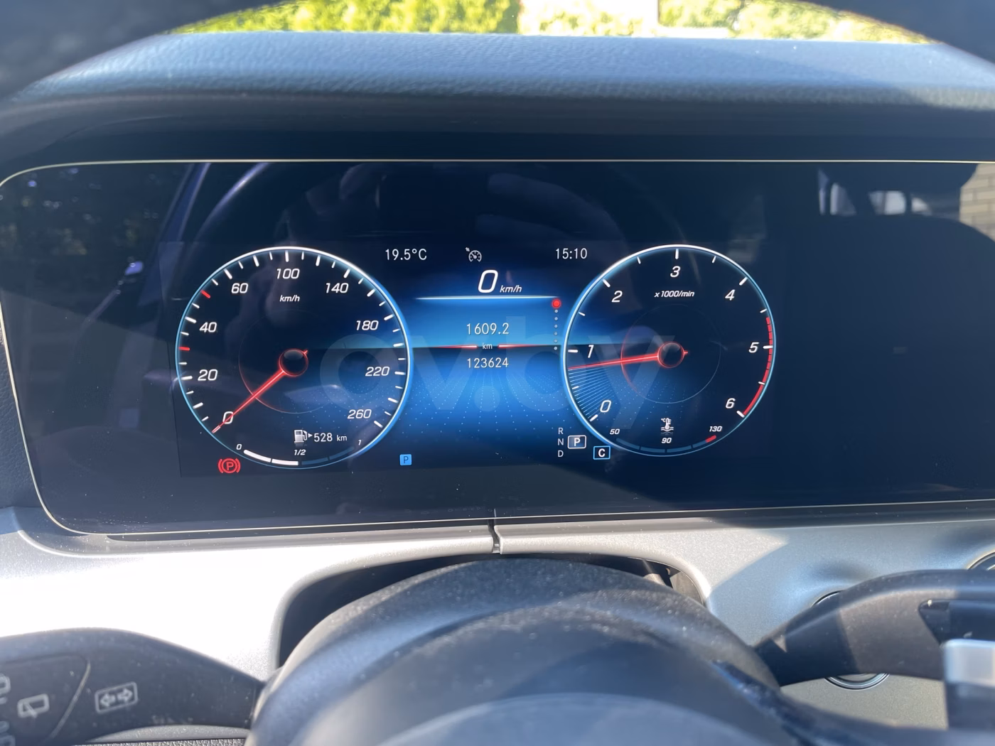 Mercedes-Benz E-Класс фото 11