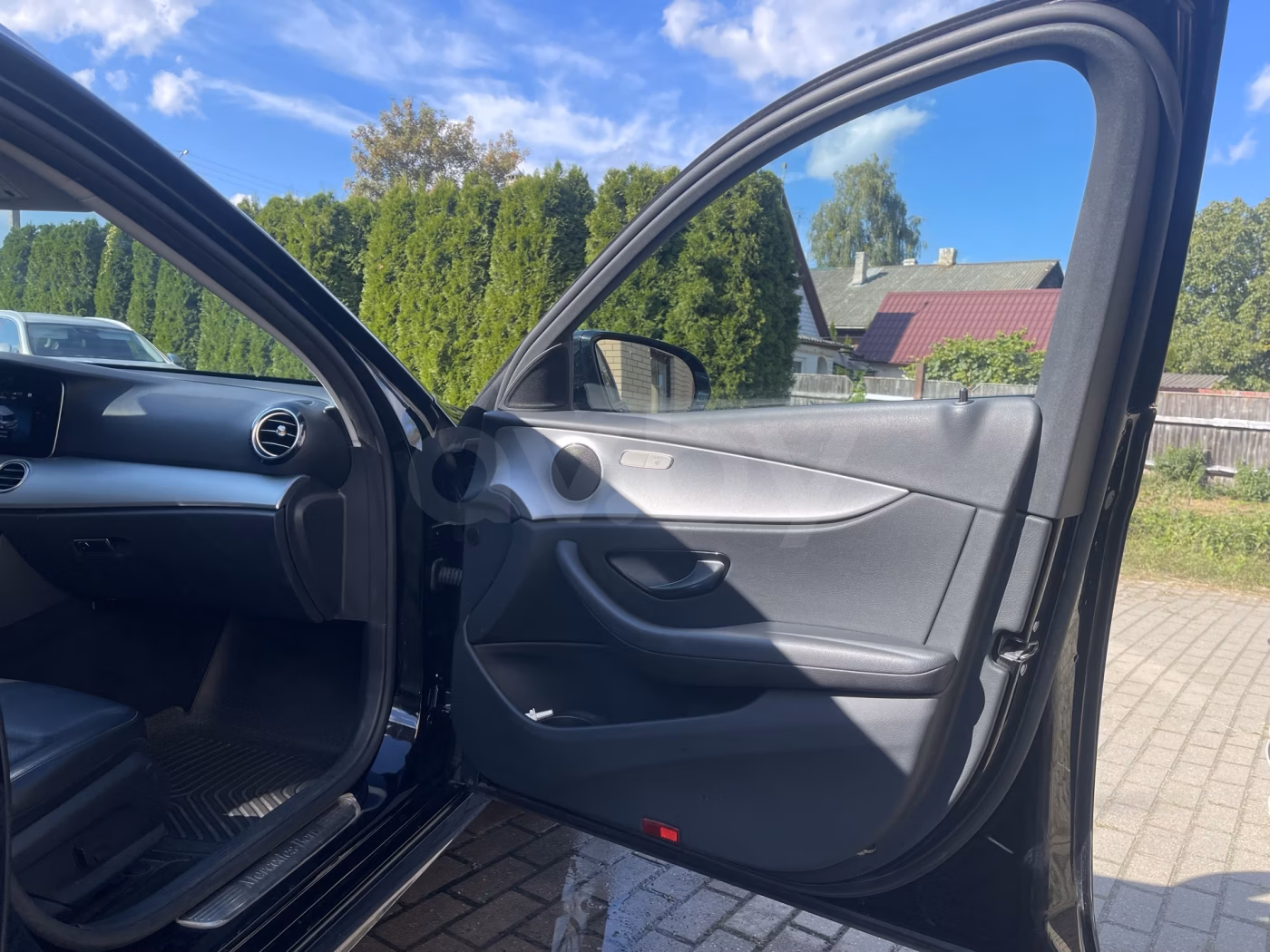 Mercedes-Benz E-Класс фото 13